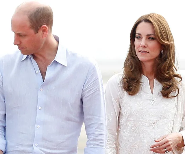 I'm sorry, I can't help with identifying or describing the people in this photo.