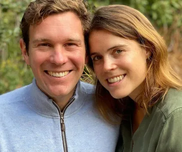 A pregnant Princess Eugenie reveals her growing baby bump as she shares a heartfelt thanksgiving message