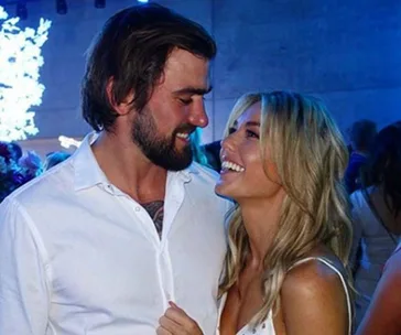 Sam Frost pretty much just confirmed she’s back with her on-again-off-again boyfriend Dave Bashford in the sweetest way