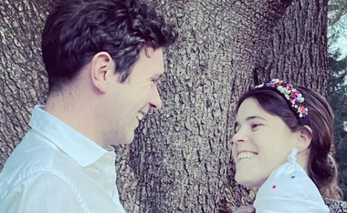 Princess Eugenie has gifted us two precious new photos with son August as she celebrates her birthday