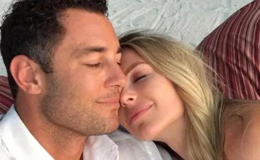Jennifer Hawkis, Jake Wall