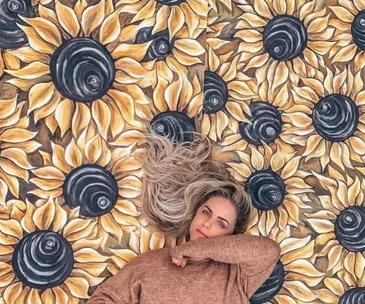 Sunflower mum