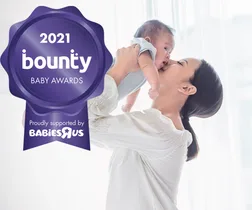 "Award image of a mother lifting her baby, featuring '2021 Bounty Baby Awards' badge, supported by Babies 'R' Us."