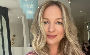 Former Bachelorette Becky Miles celebrates feeling her baby for the first time and reveals when she knew she was expecting