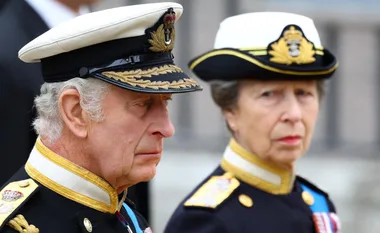 Devastating photo reveals the true grief behind King Charles’ stoic appearance at the Queen’s funeral