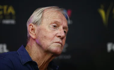 Paul Hogan has a new housemate! His hopes of returning to Australia have changed