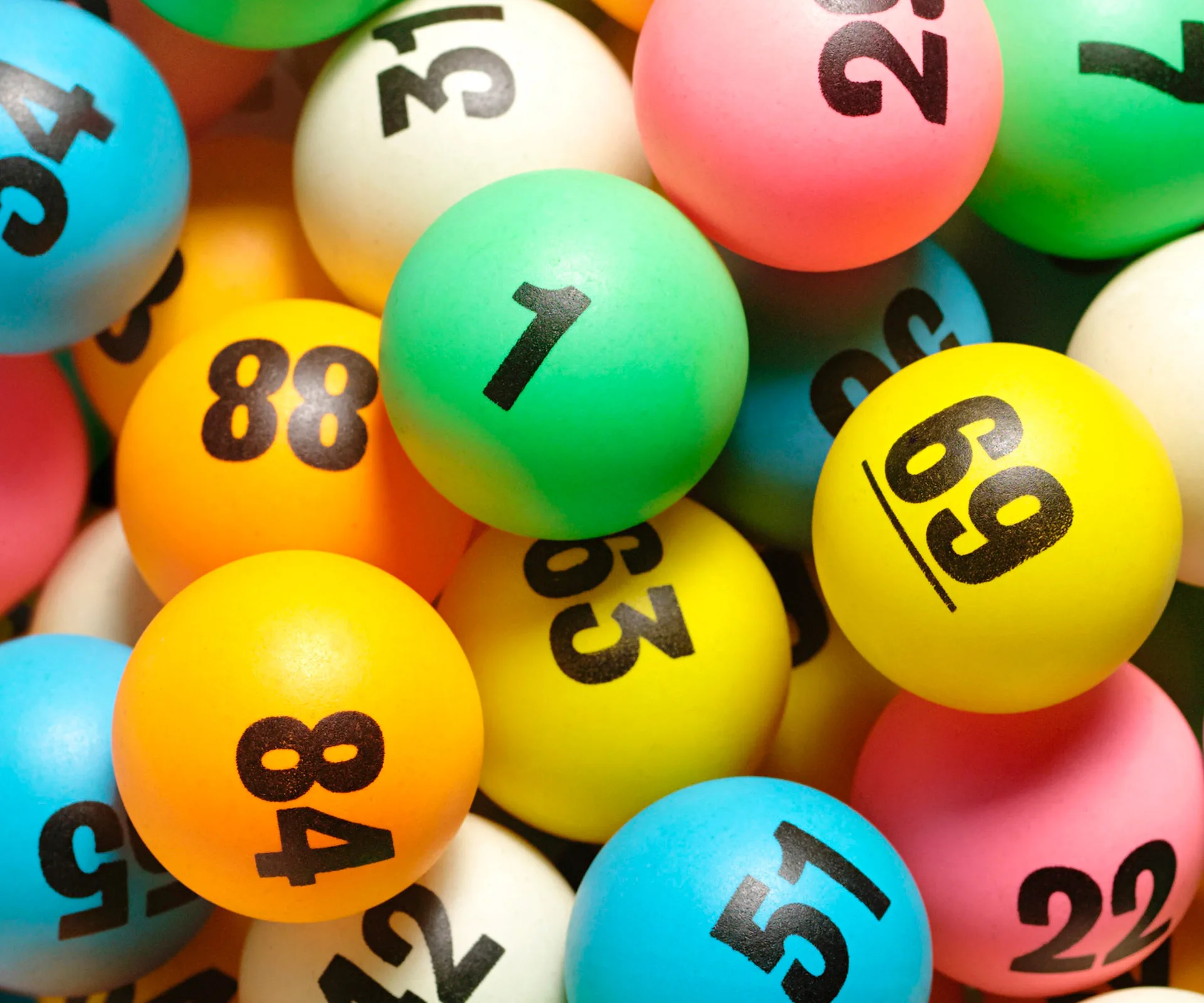 Victorian man allegedly steals 16.6 million dollars from co-workers lotto syndicate