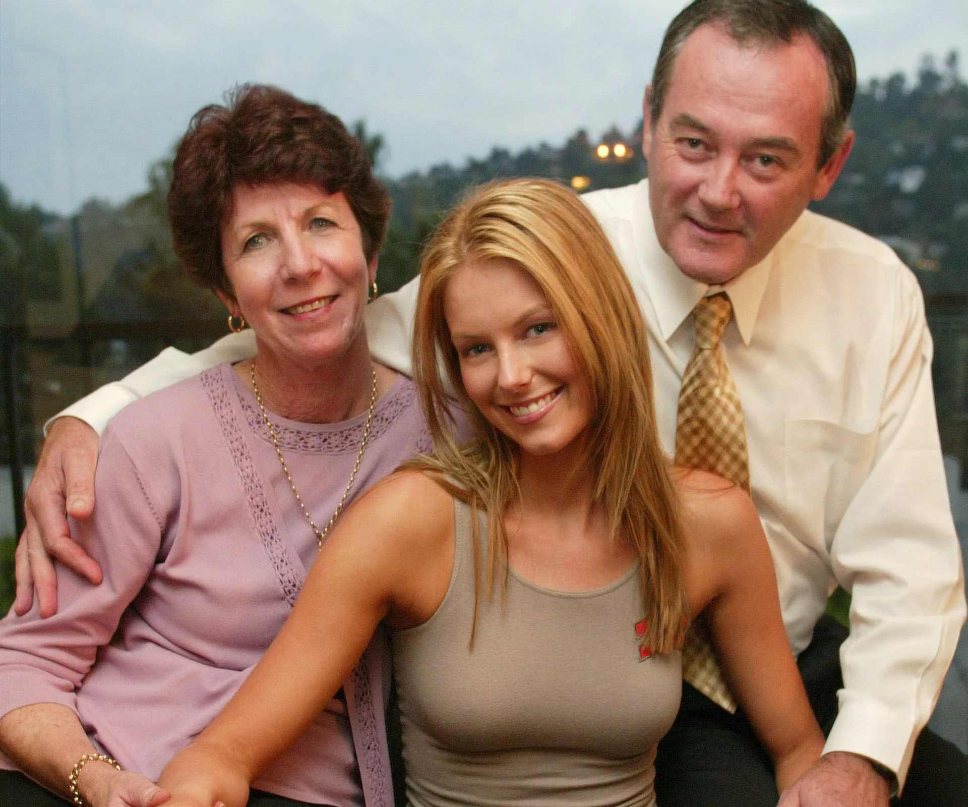 Jennifer Hawkins, Gail and Robert Hawkins