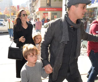 Brad Pitt, Angelina Jolie, Vivienne and Knox  