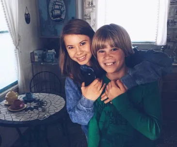 Bindi Irwin and Bob Irwin 