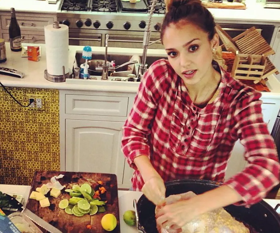 Jessica Alba Ribs 10 healthy winter food swaps
