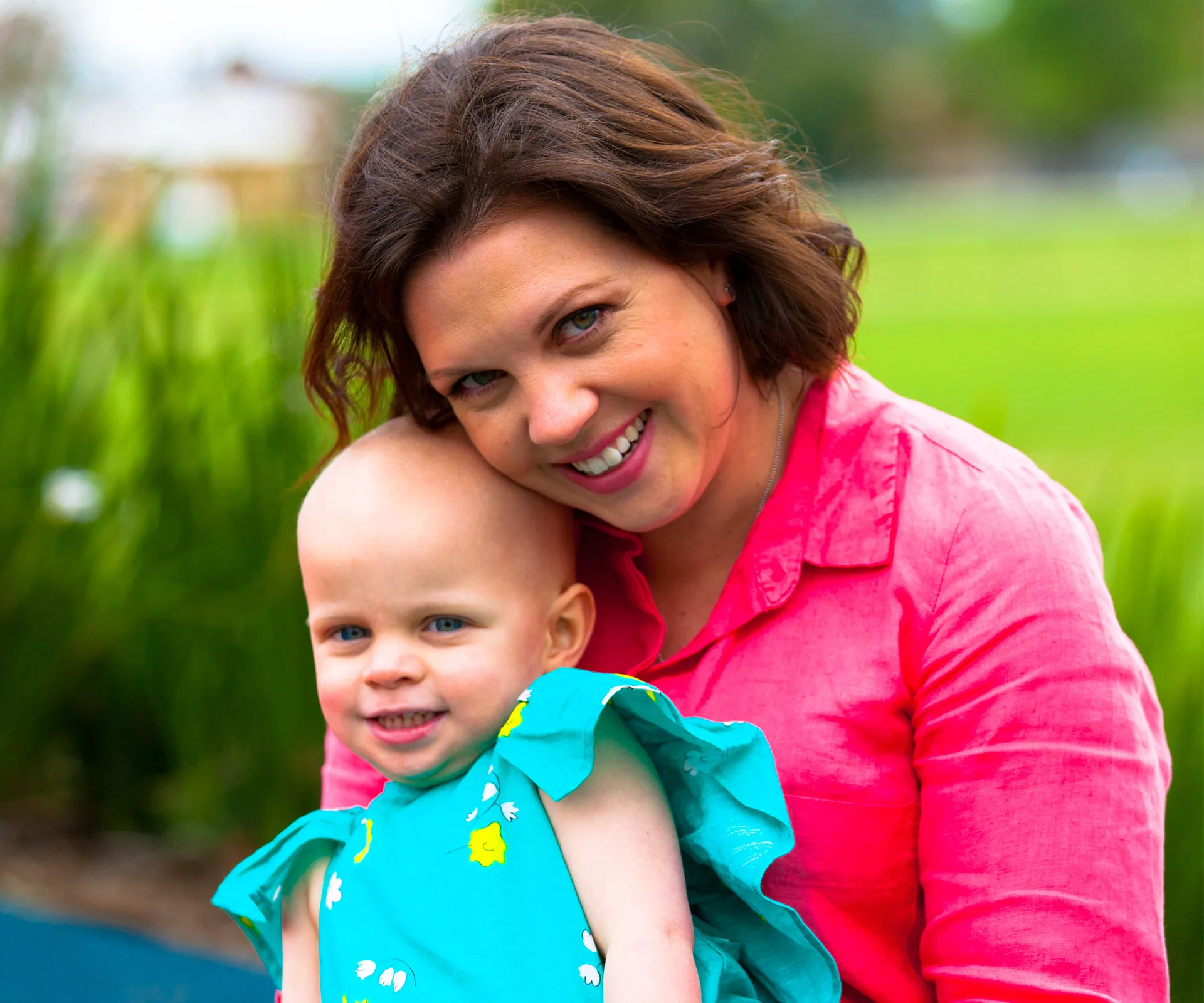 Amelia and Megan Hoppe