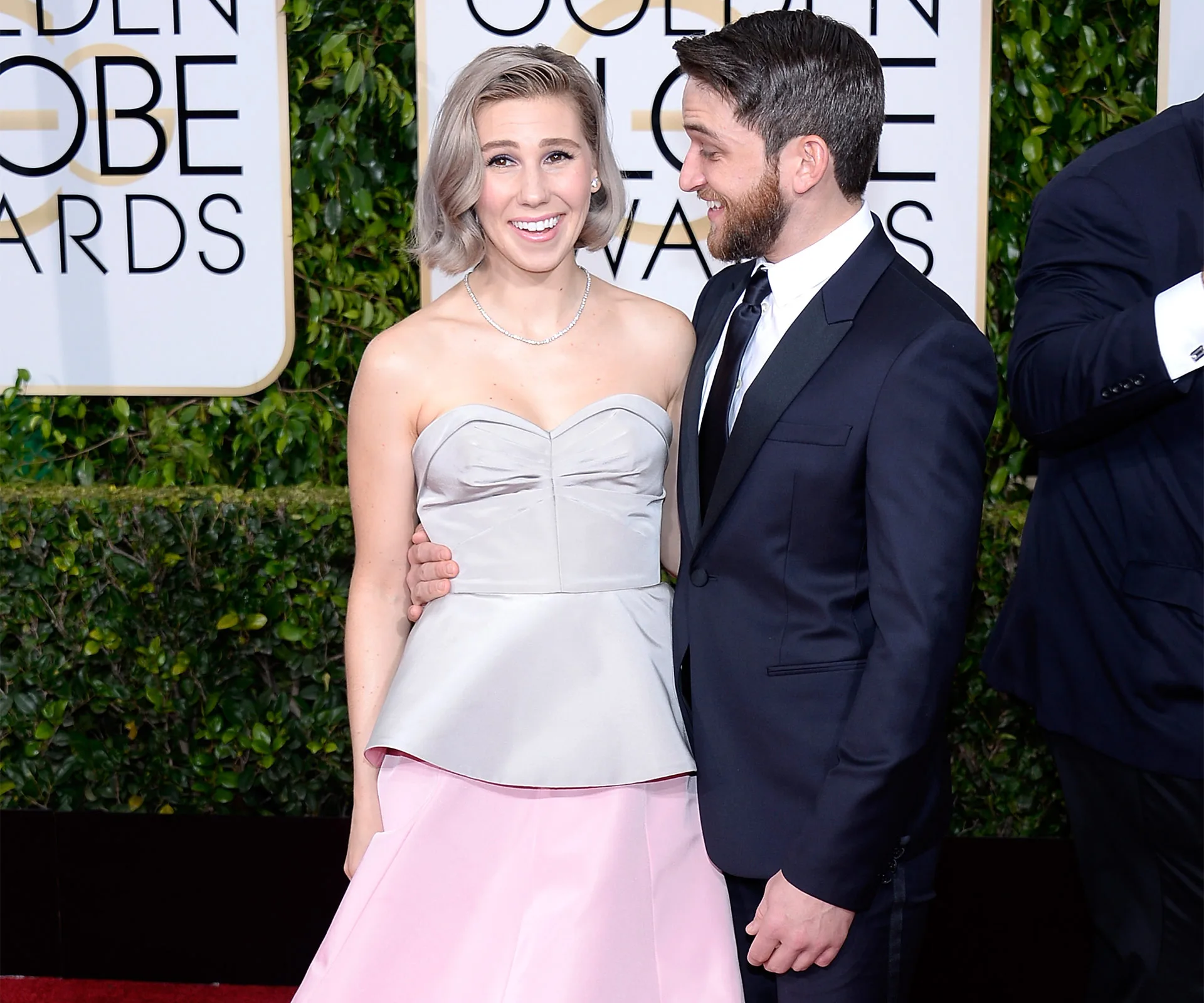 Zosia Mamet and Evan Jonigkeit