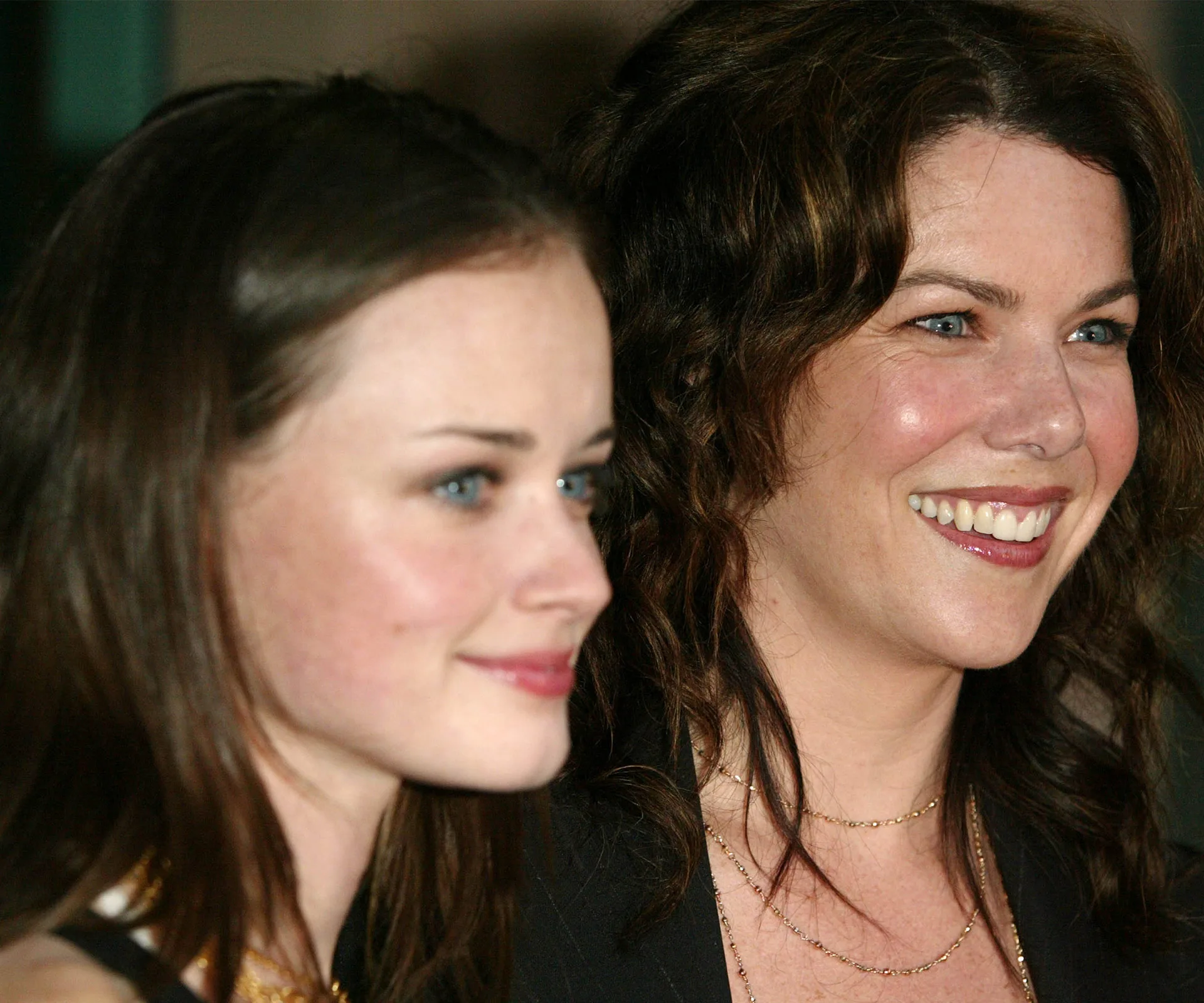 Lauren Graham and Alexis Bledel