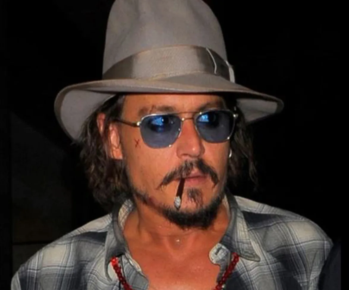 Johnny Depp Smoking