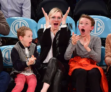 Cate Blanchett’s sweet basketball date with her boys Dashiell and Roman
