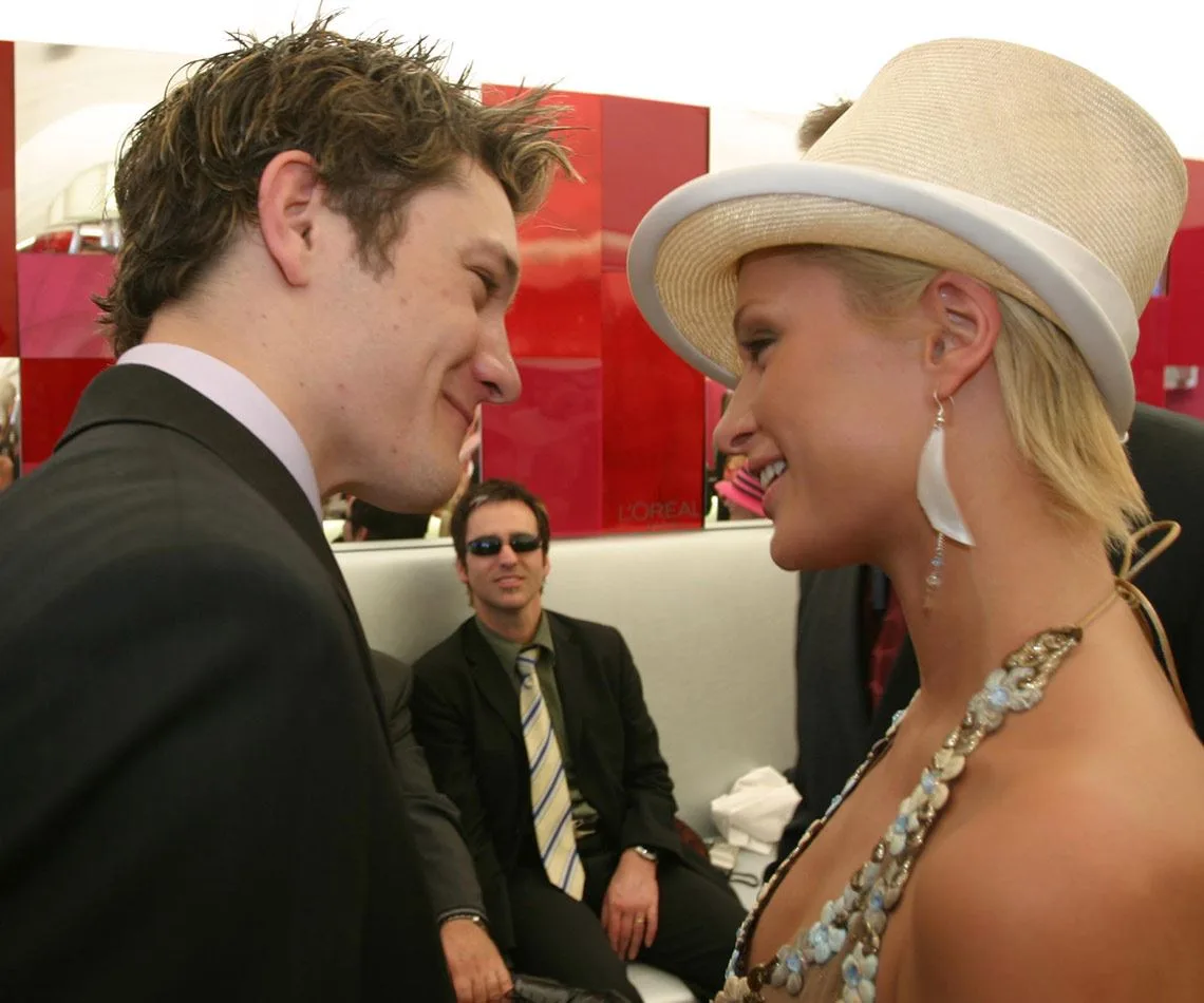 Paris Hilton, Robert Mills