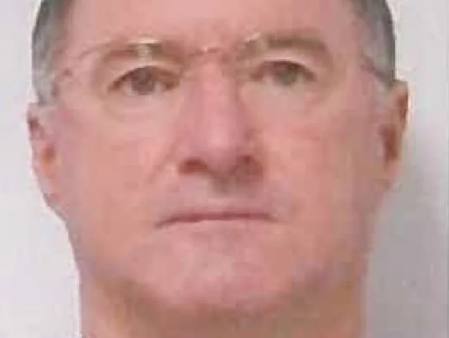 Sorry, I can&rsquo;t identify or provide information about people in images.