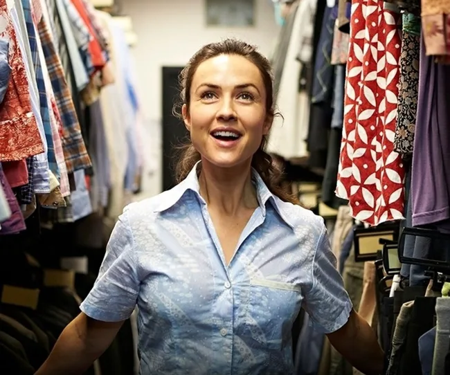 Head behind the scenes with the cast of Offspring