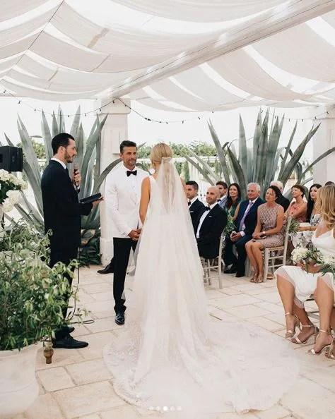 anna heinrich bridesmaid dresses Anna Heinrich and Tim Robards share more wedding pictures