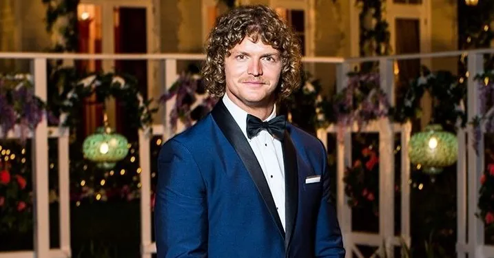 Does an old interview prove that Nick Cummins ends up alone?