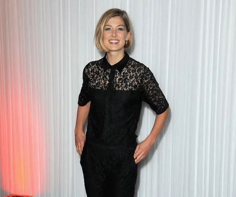 Rosamund Pike makes her red carpet return after baby