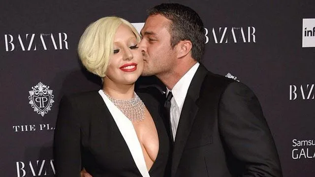 Lady Gaga, Taylor Kinney, Engaged