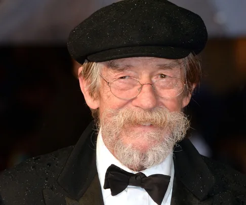 Sir John Hurt reveals cancer diagnosis