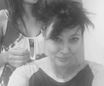 Shannen Doherty shaves head as she battles breast cancer