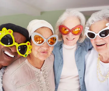 Study says that just like love, you can also form friendships at first sight