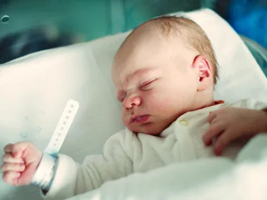 Meet the volunteer who cuddles babies addicted to drugs