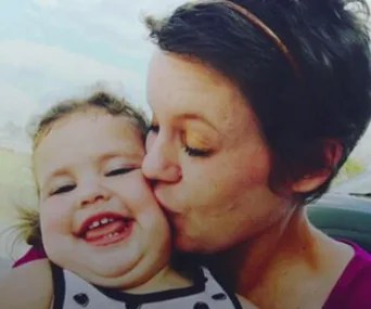Mum fighting cancer gives birth to ‘miracle’ quadruplets
