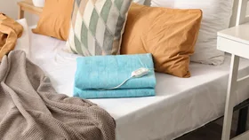 electric blanket on bed