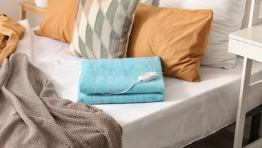 electric blanket on bed