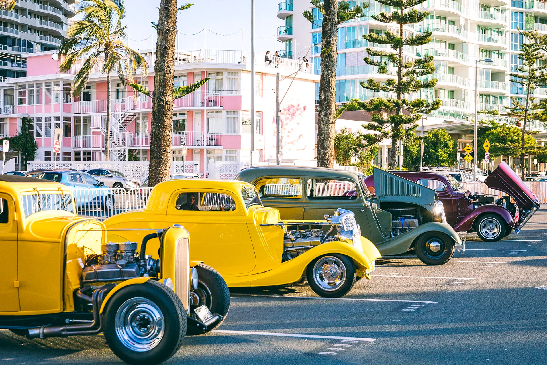 Car enthusiasts 
race to the Cooly 
Rocks On Festival for the hot rods.