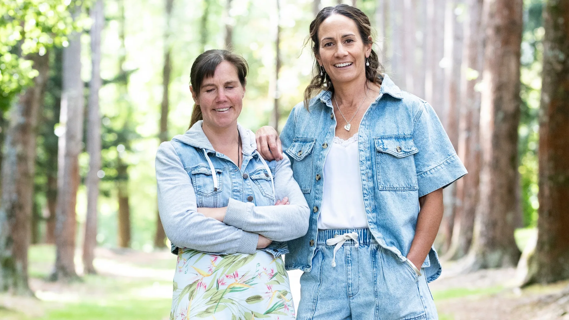Cousins Hannah and Kara standing together