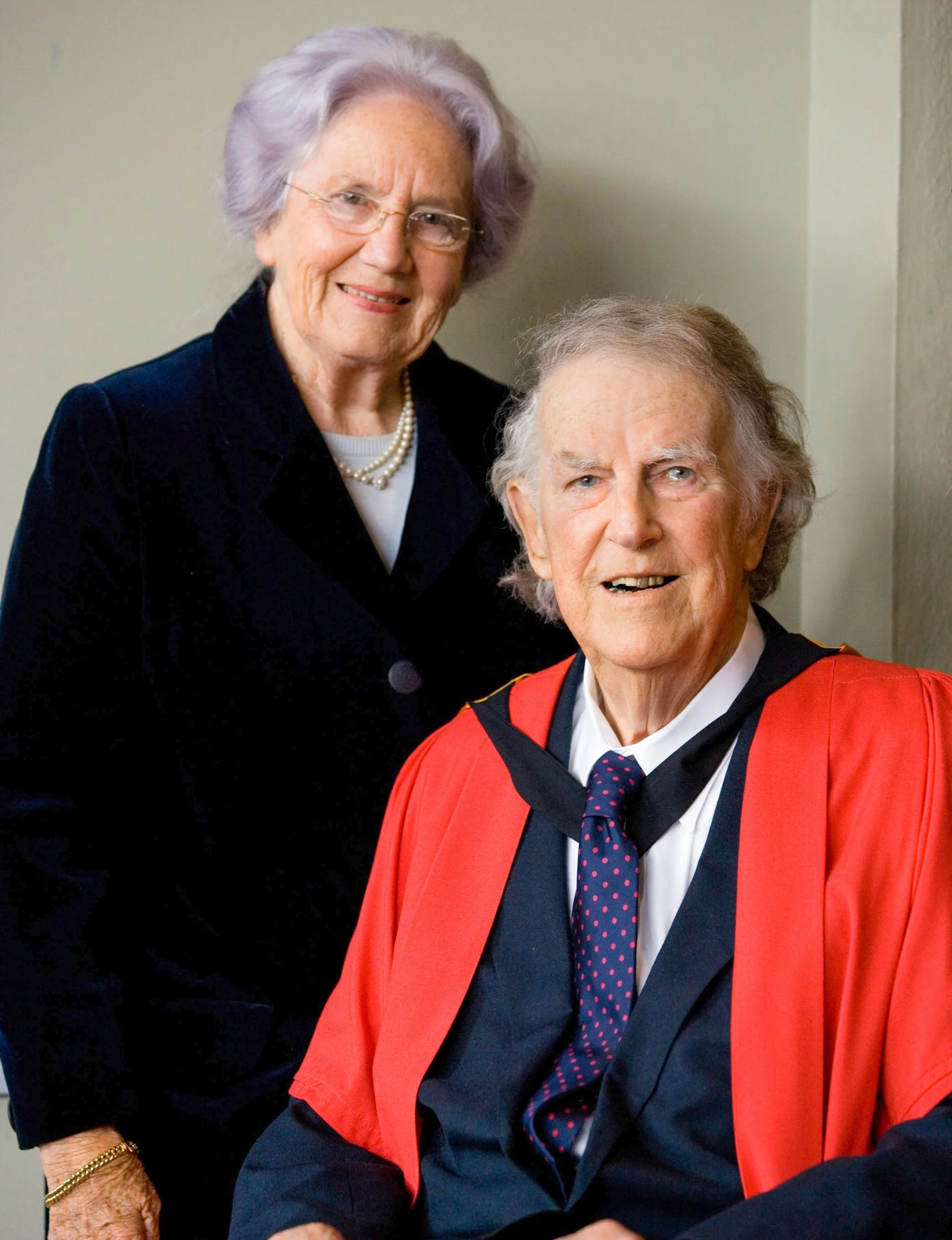 A portrait of Lady June and Sir Edmund Hillary together