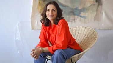 Amanda Billing sitting in a chair