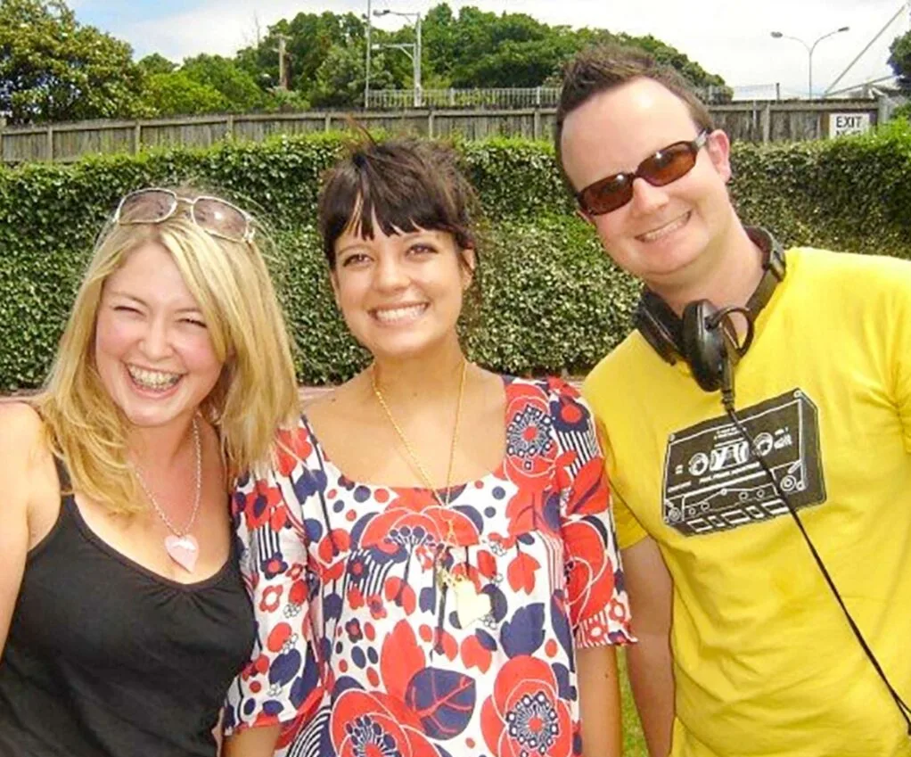 Sarah and Flynny pose for a photo with Lily Allen