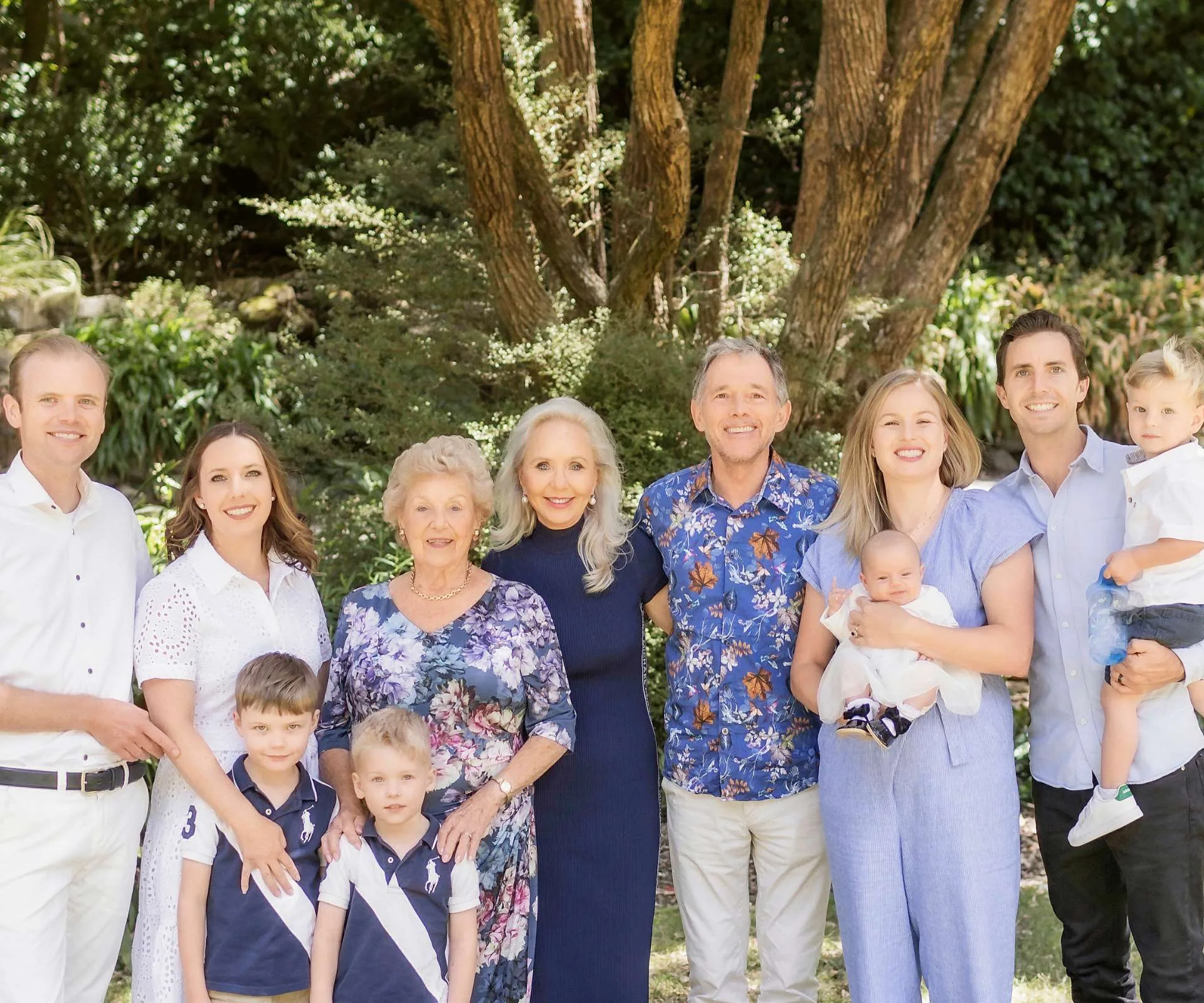 Desley in the middle of a family photo