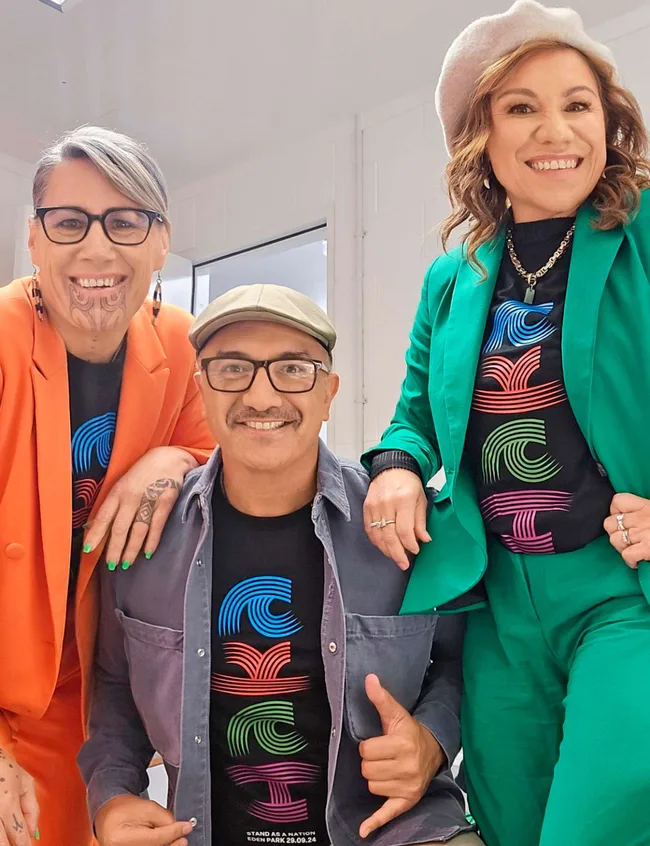 Jenny-May Clarkson, Matai Smith and Stacey Morrison at the record haka