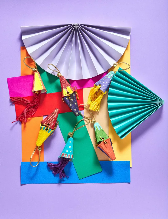 Christmas crafts for kids Egg carton treat holders