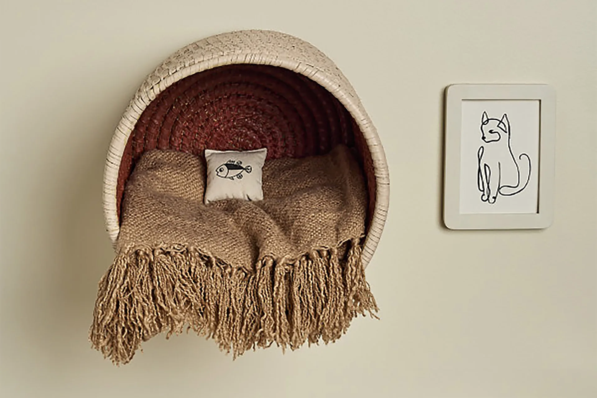 Wall-mounted cat bed