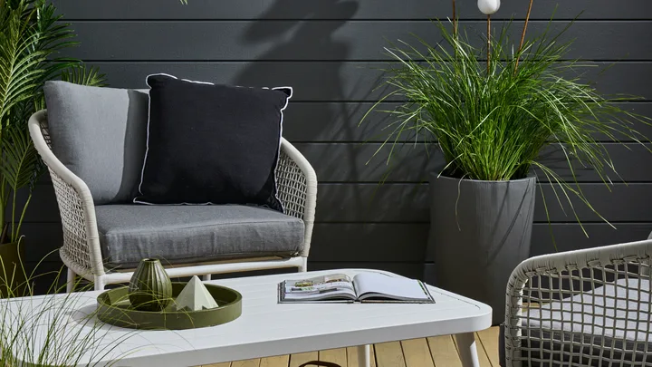 How to achieve a luxurious outdoor space on a budget