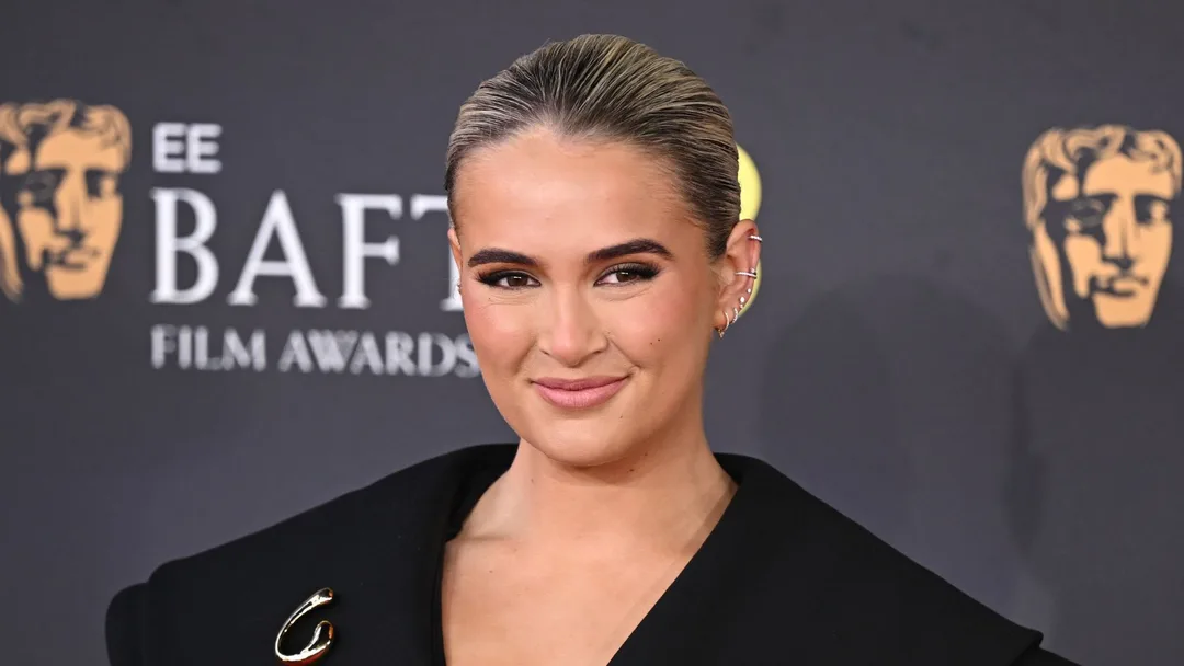 MAFS star Carina reveals a previous hotline fling with rapper Drake