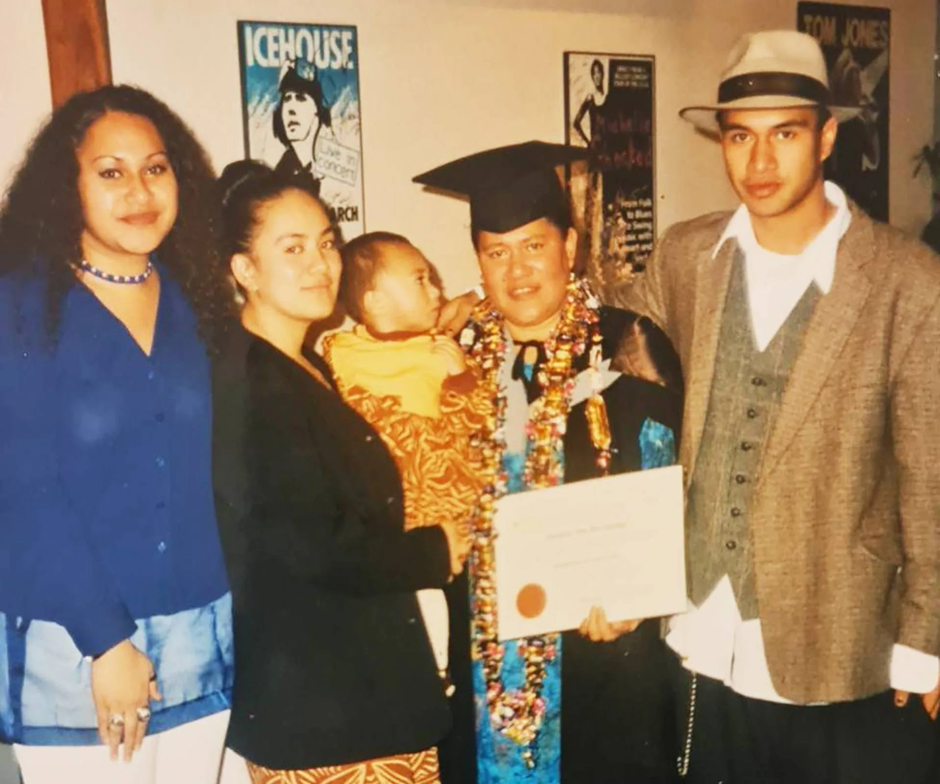 Bella Kalolo-Suraj with her siblings and mother