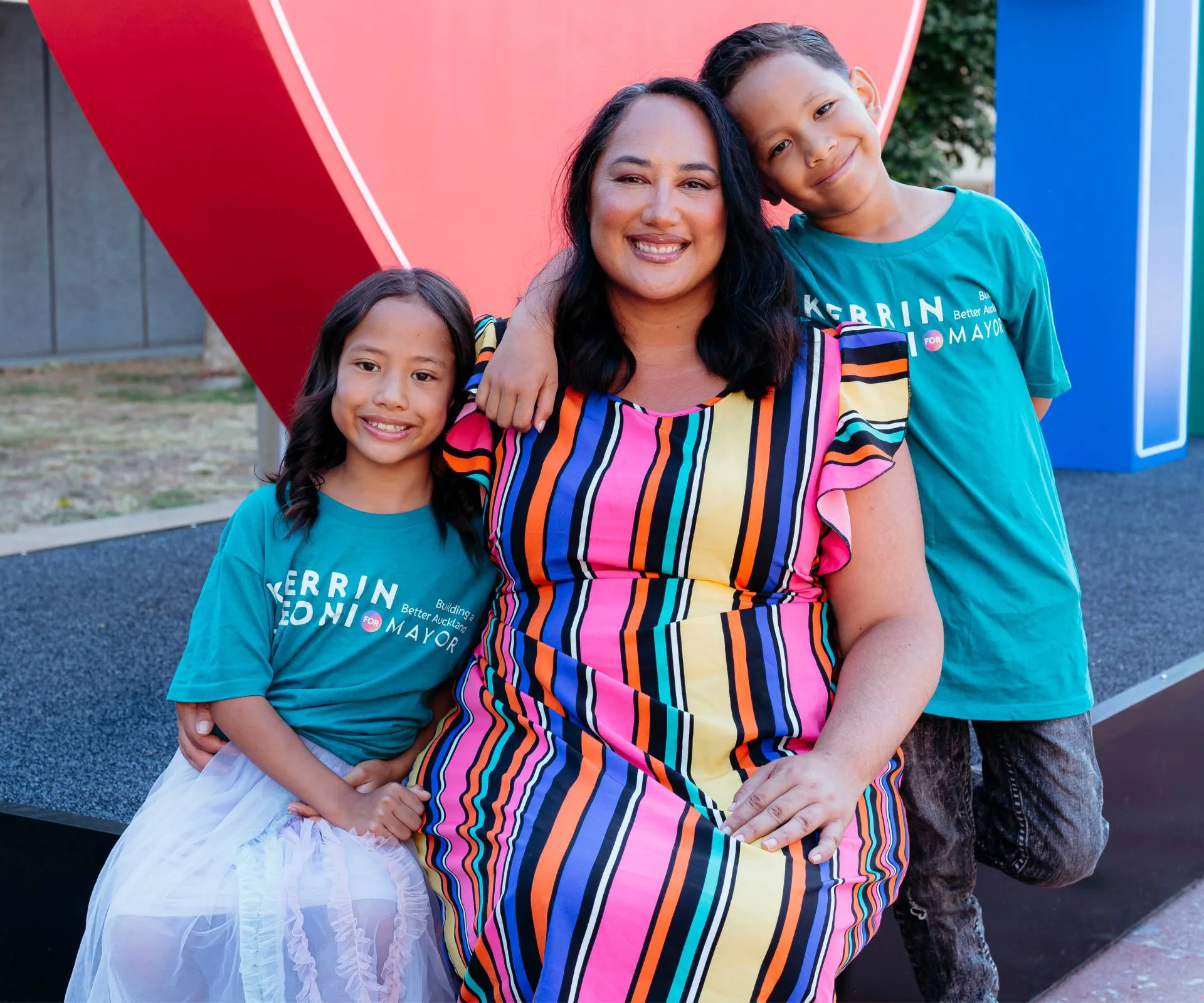 Kerrin Leoni with her twin children