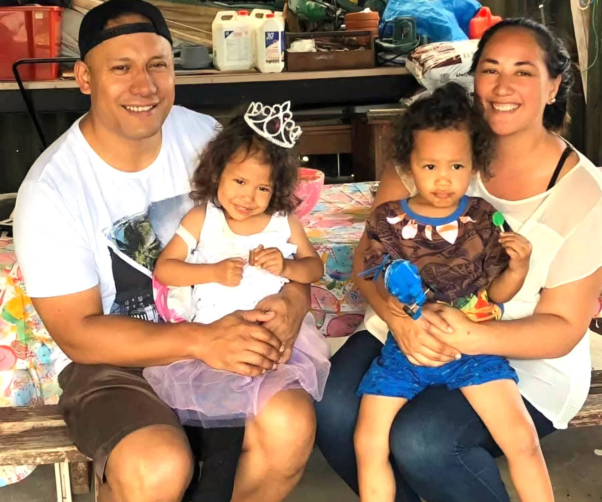 Kerrin Leoni with her twins and baby daddy when they were younger