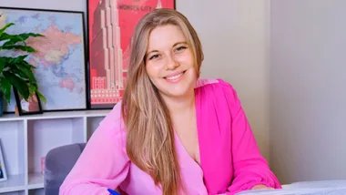 Inside Hanna’s wholesome reading retreats