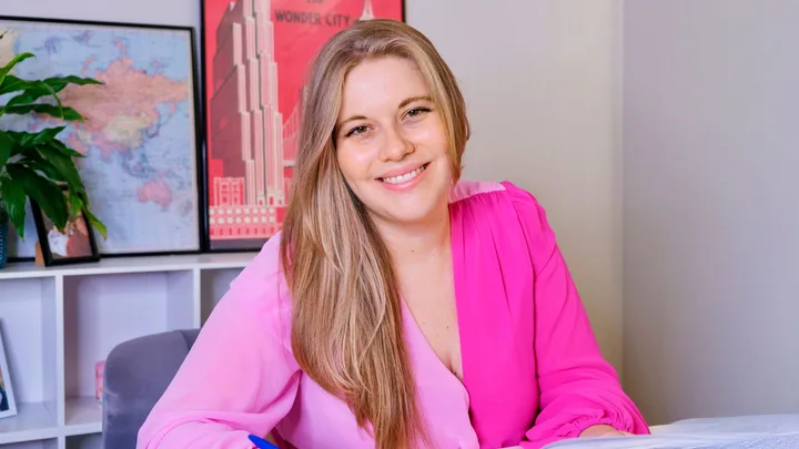 Inside Hanna’s wholesome reading retreats